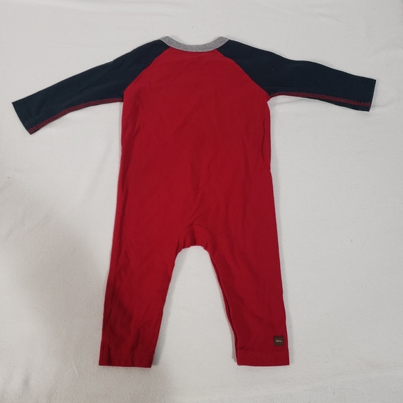 TEA COLLECTION Baby Infant Long Romper One Piece Red Blue Samurai Sz 6-12 Months - Picture 2 of 12